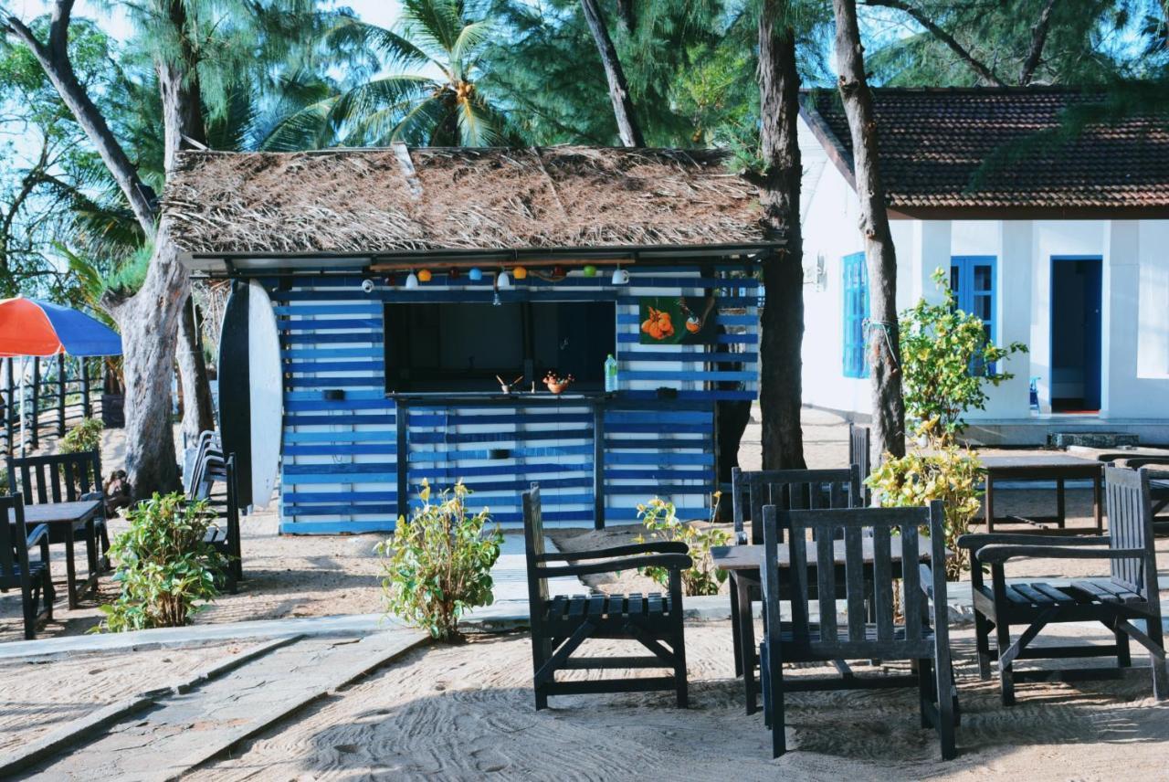 Tsunami Beach Hotel Arugam Bay Kültér fotó